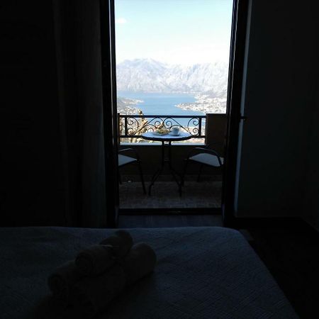 Big Hill Apartment Kotor Extérieur photo